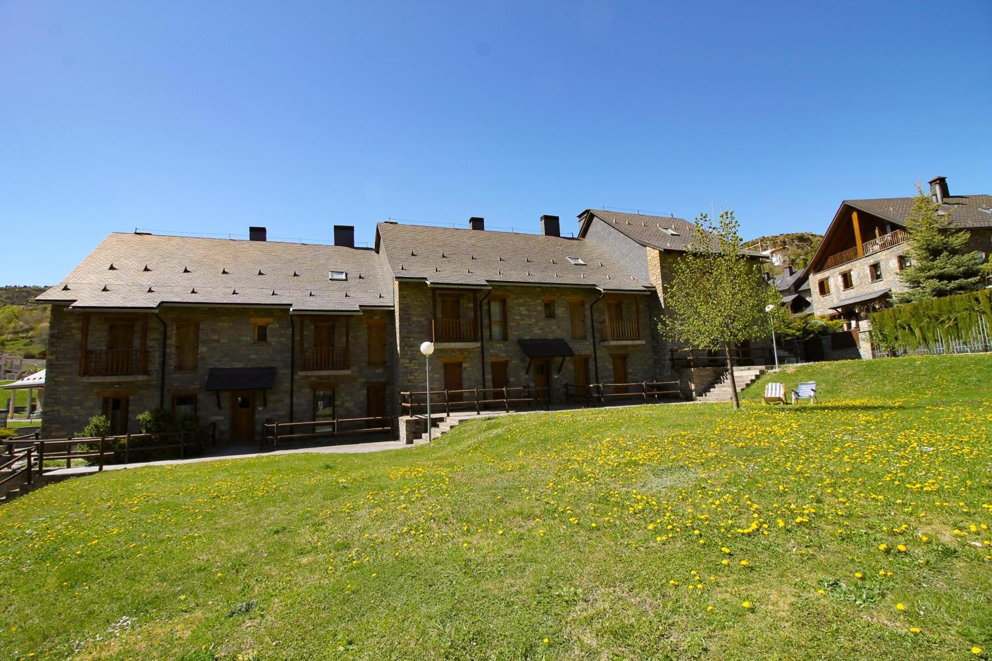 Villa Nuria Трамакастиля де Тена Екстериор снимка
